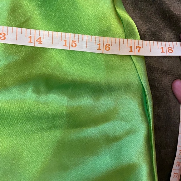 Mori Lee by Madeleine Gardner  keyhole neck formal dress size 8 green - Picture 7 of 13